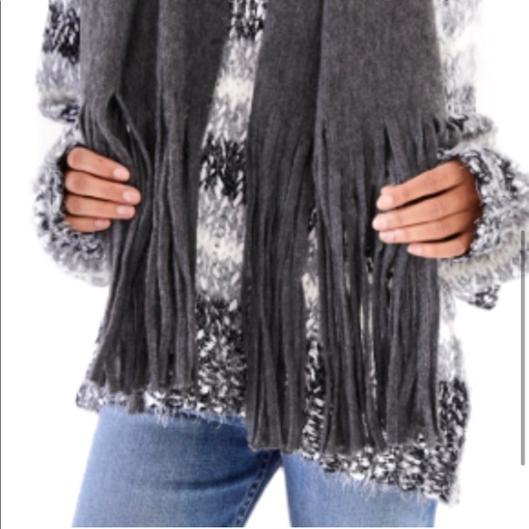 NWT Lucky Brand Fringe Scarf Grey - Picture 4 of 7